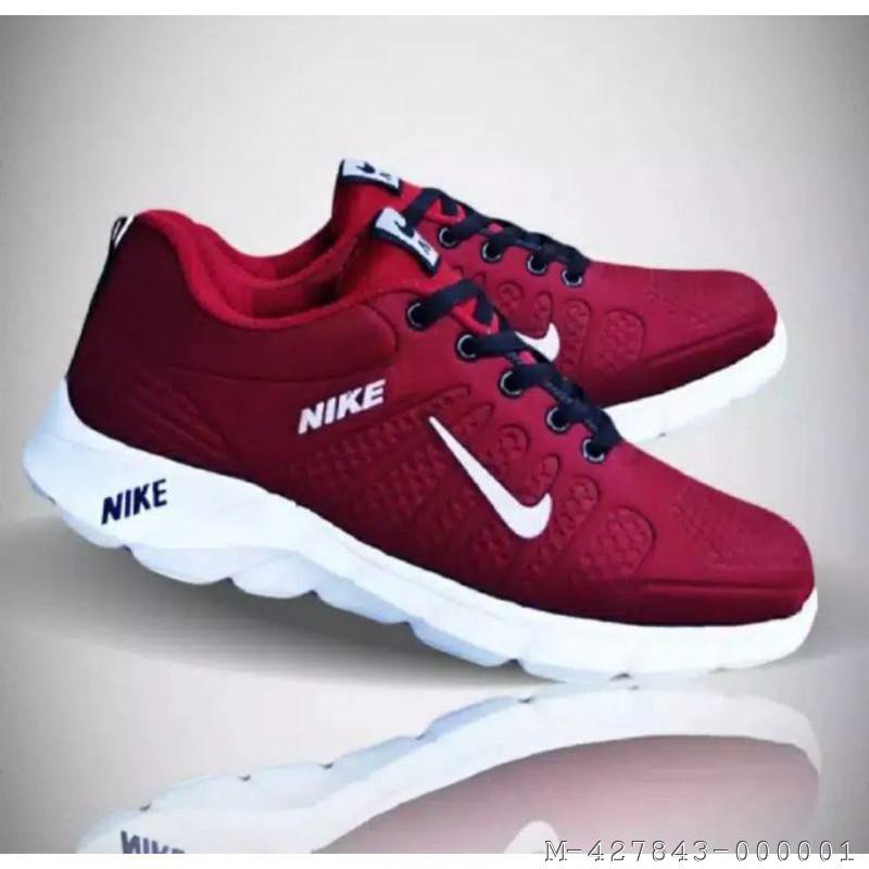 SEPATU SNEAKERS PRIA NIKE