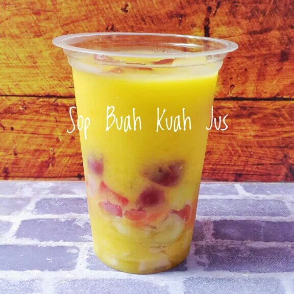 SOP BUAH PLUS KUAH