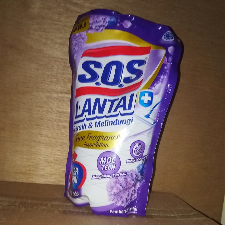 SOS pembersih Lantai Power Action 750ml 3