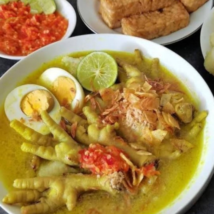 SOTO CEKER AYAM LAMONGAN CAK NDUT