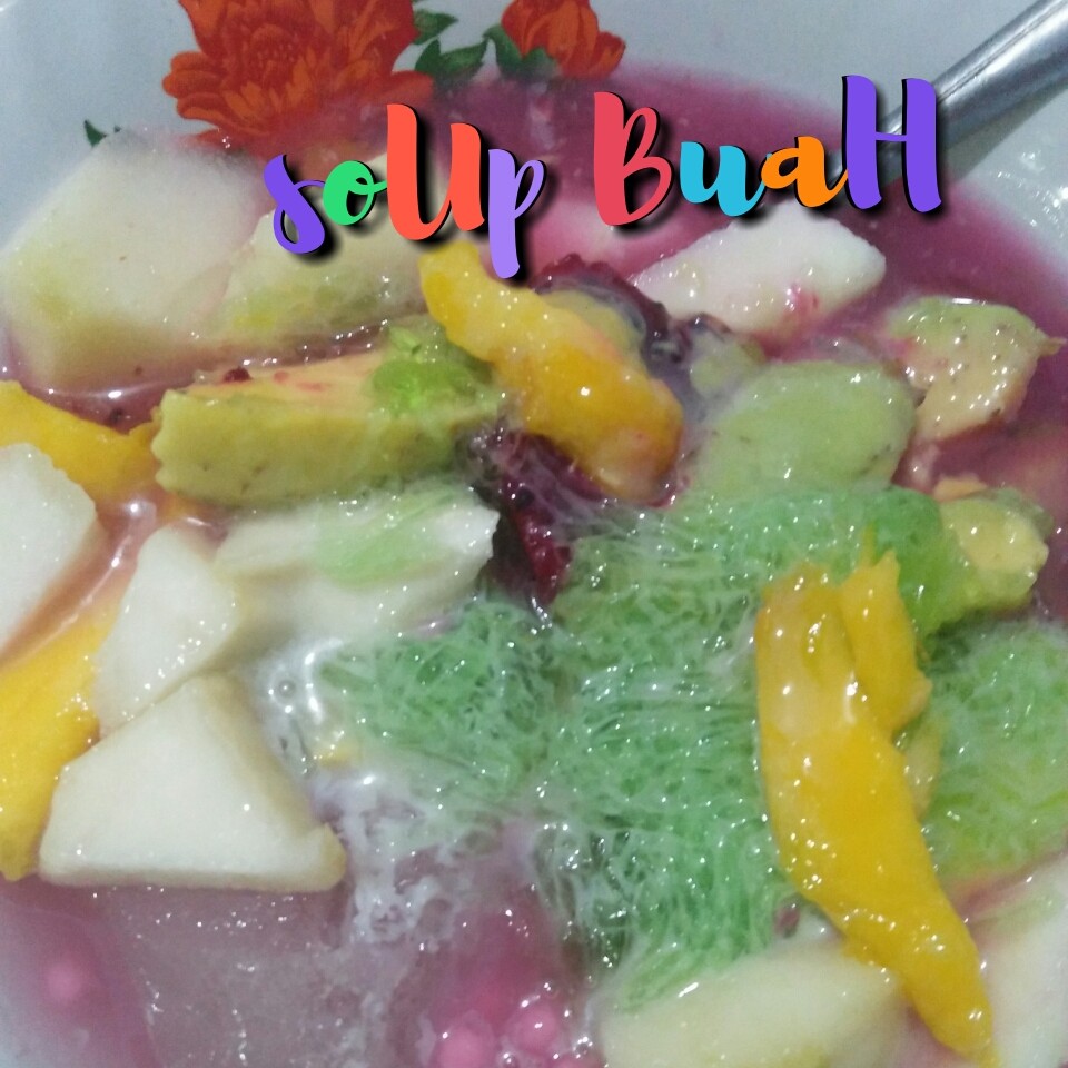 SOUP BUAH