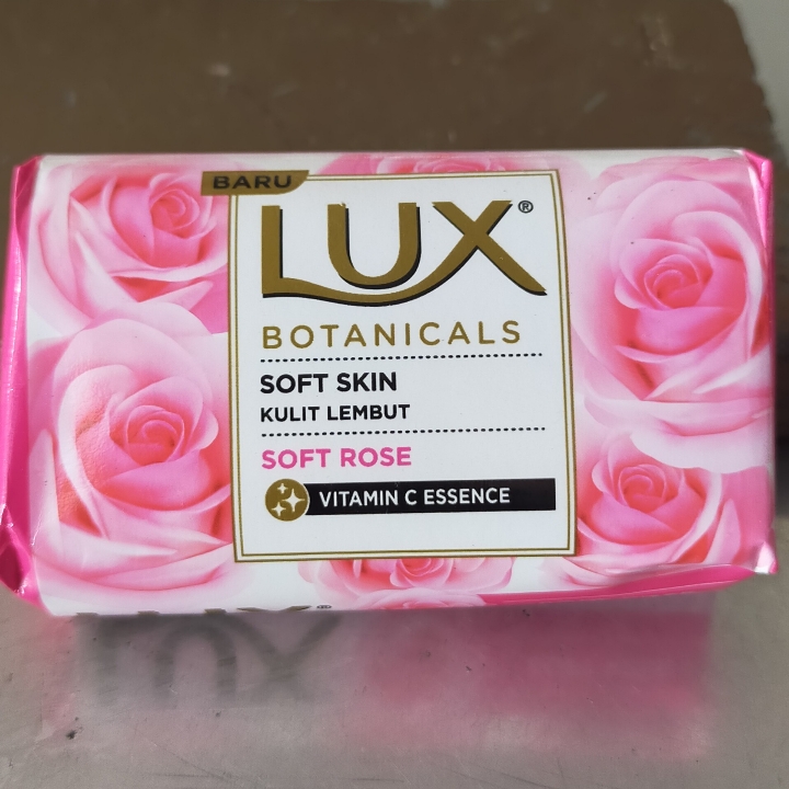  Lux Botanical