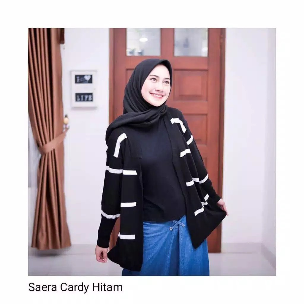 Saera Cardigan Rajut