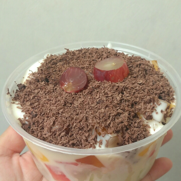 Salad Buah 400ml Rasa Coklat