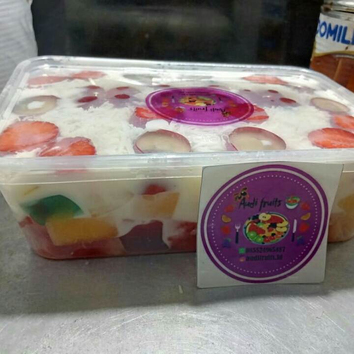 Salad Buah 650 Ml