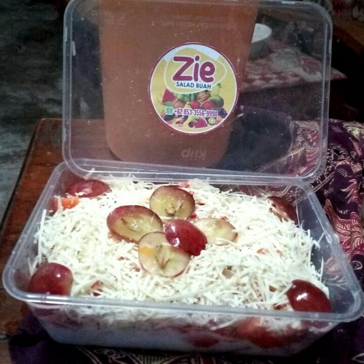 Salad Buah Keju Lembut