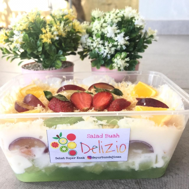 Salad Buah Super Enak Size L 750 Ml