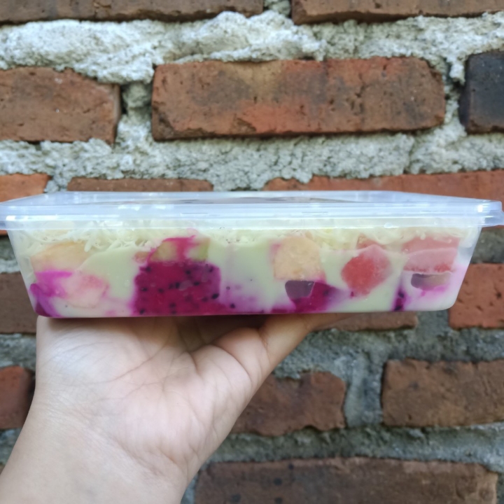 Salad Buah Ukuran 500ml