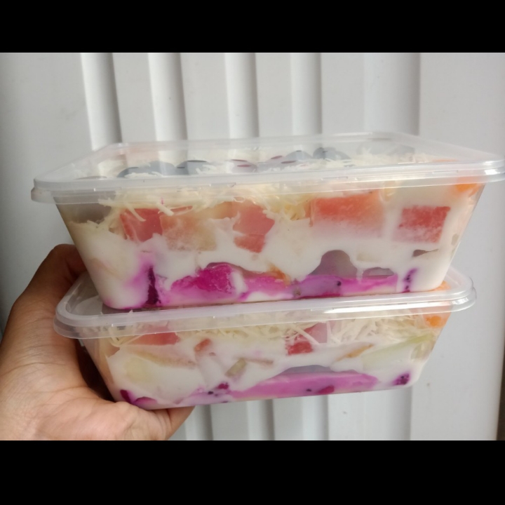 Salad Buah Ukuran 750 Ml