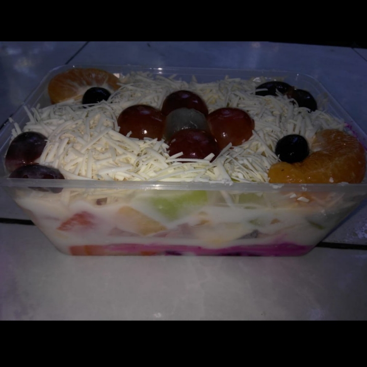 Salad Buah Ukuran 750 Ml 2