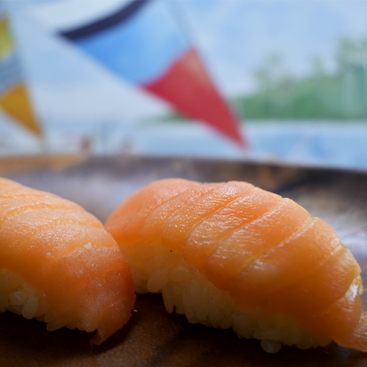 Salmon Gravlax Nigiri 2pcs