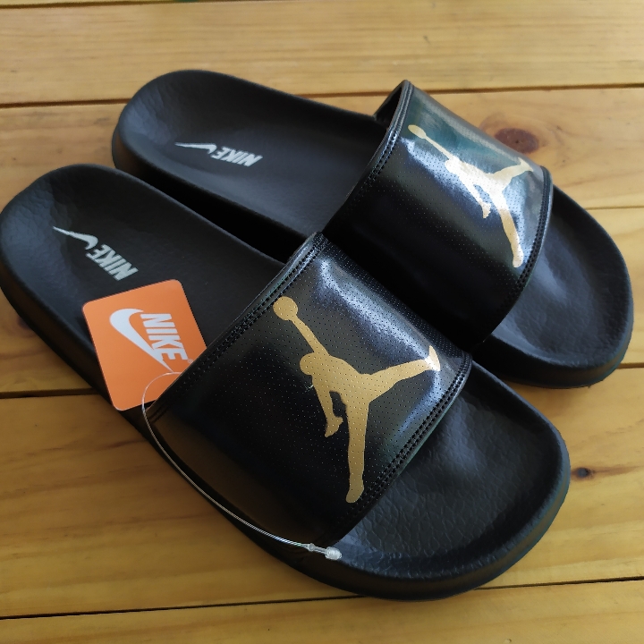 Sandal Slip On Premium