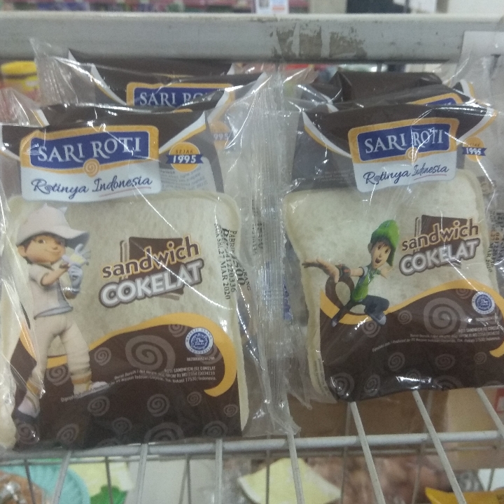 Sari Roti Sandwich Coklat