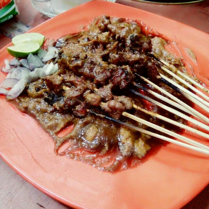 Sate Ayam Dan Sate Kambing