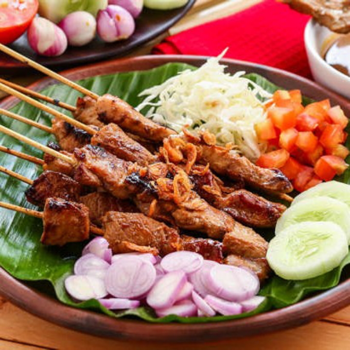 Sate Ayam Lontong