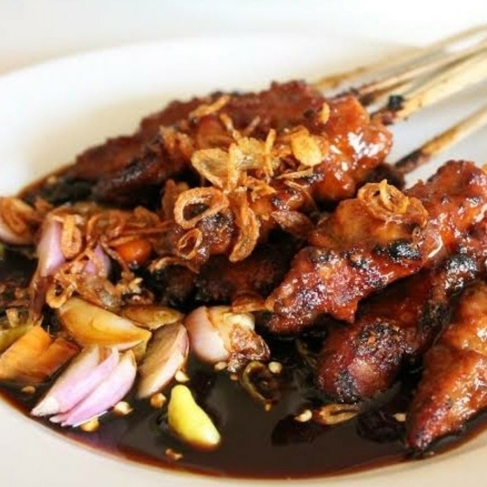 Sate Ayam Lontong