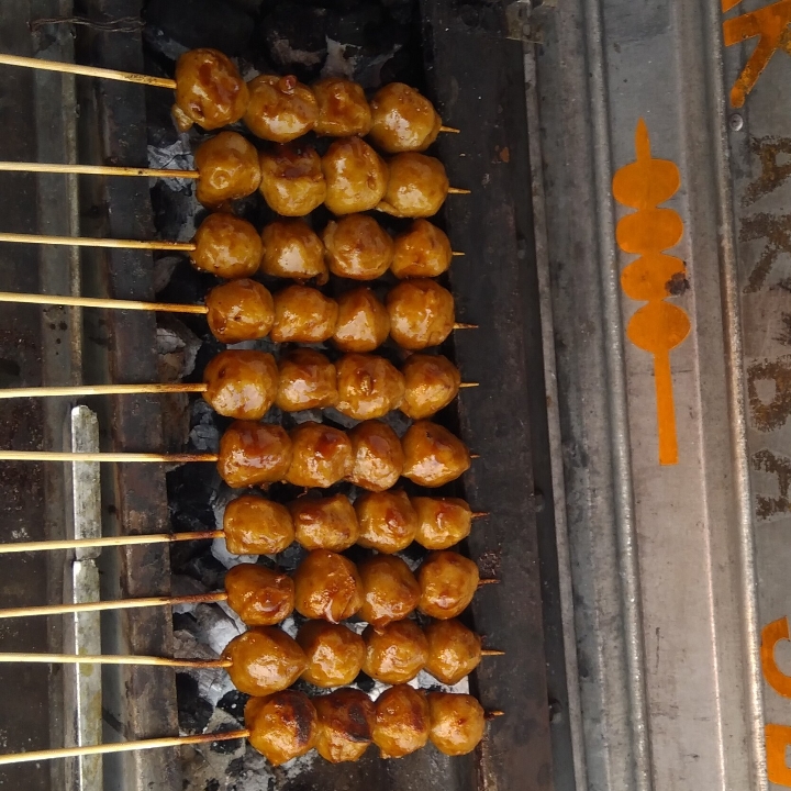 Sate Bakso Bakar 4 Porsi Isi 10 Tusuk