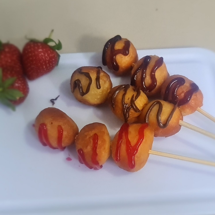 Sate Donut Strawberry