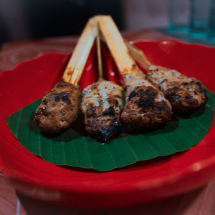 Sate Kebek Dan Sate Lembat