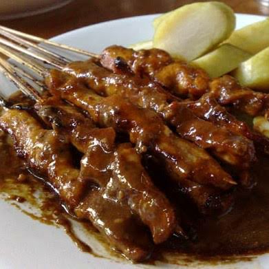 Sate Kuah Kacang Penuh