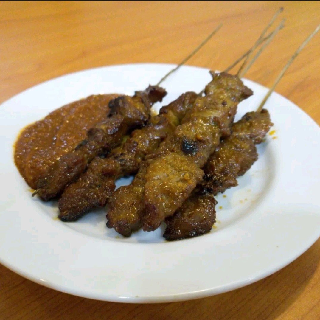 Sate Lozzo