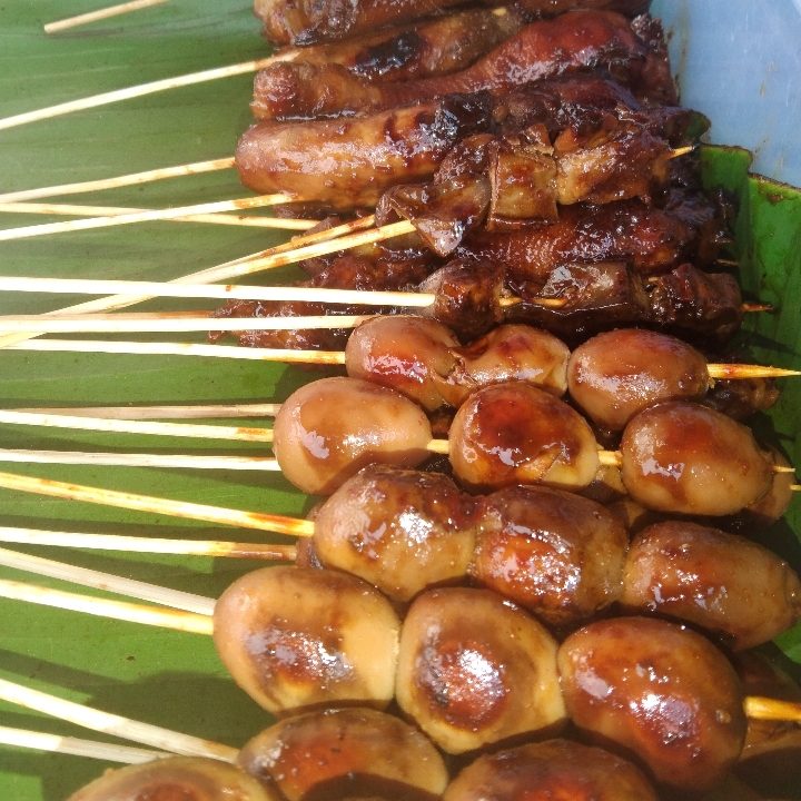 Sate Telor atau Ceker atau Ati Ampela