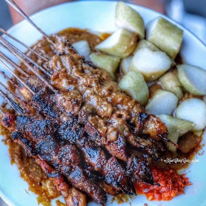 Sate ayam 10 tusuk dan nasi