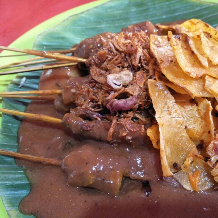 Sate kacang kambing