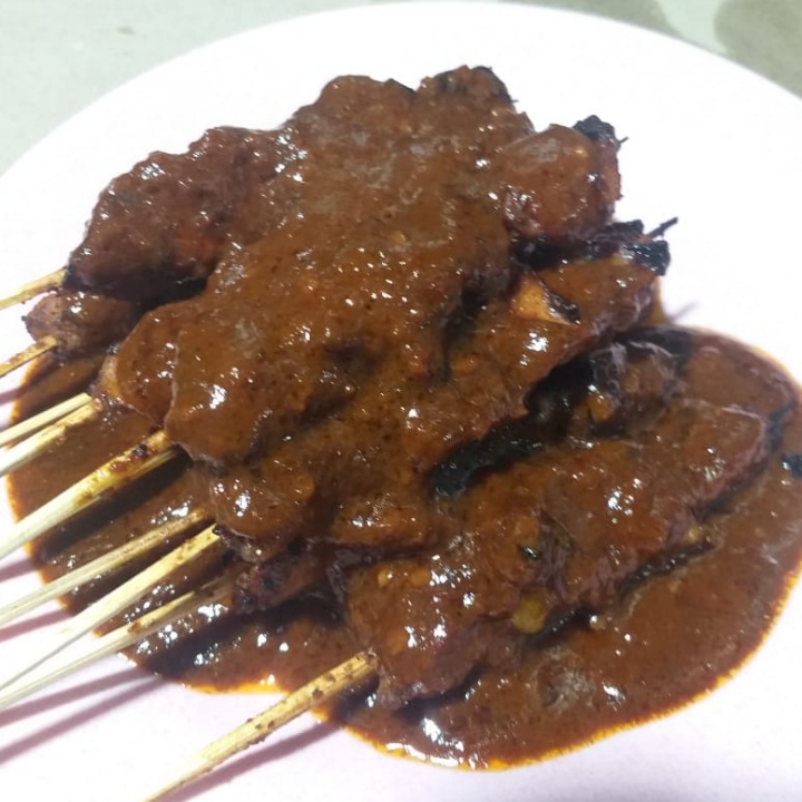 Sate Ayam Campur Kulit 1 Porsi