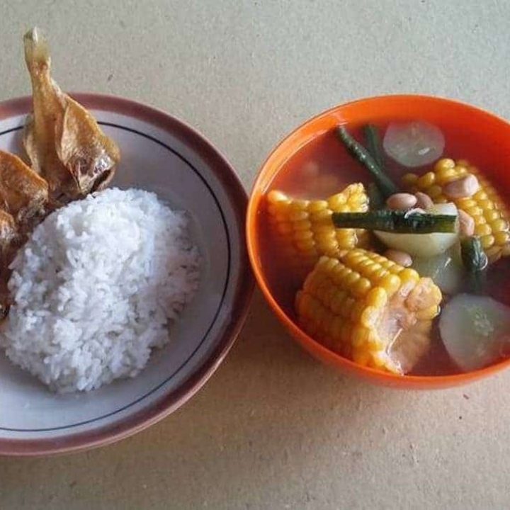 Sayur Asem Ikan Gesek Sama Nasi