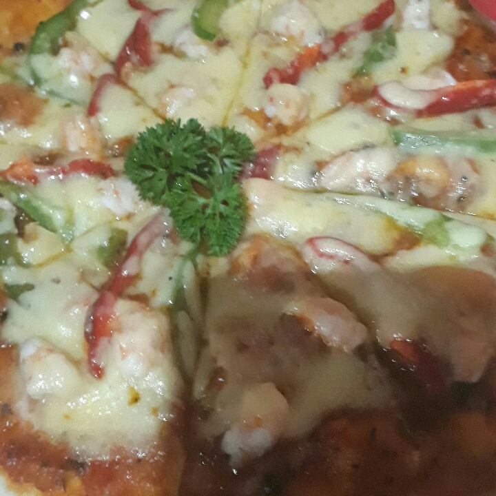 Seafood Pizza