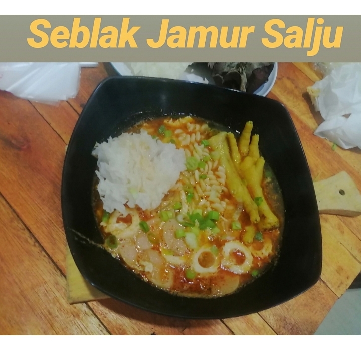 Seblak Jamur Salju 