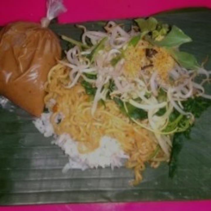 Sego Mie Pecel