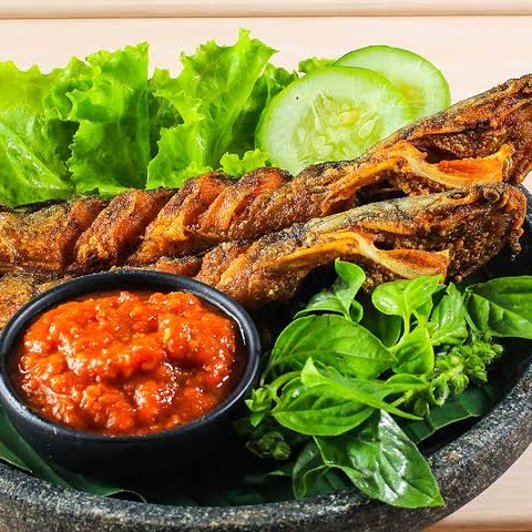 Sego Sambelan Iwak Lele - Lalapan ikan lele