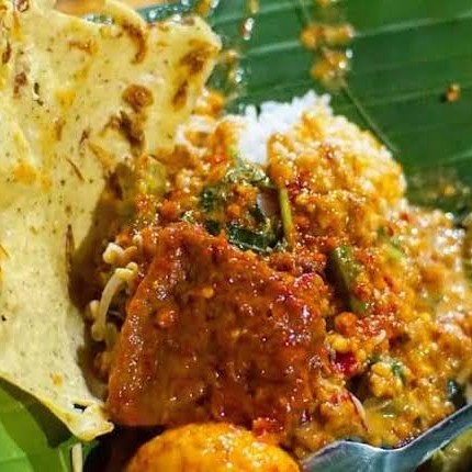 Sego pecel telor