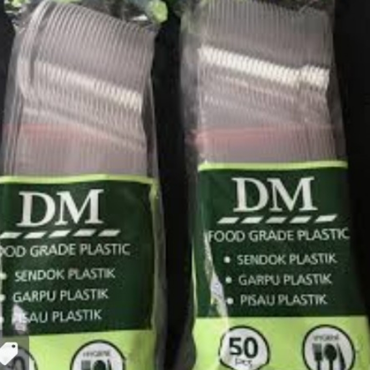 Sendok Makan Plastik DM Isi 50