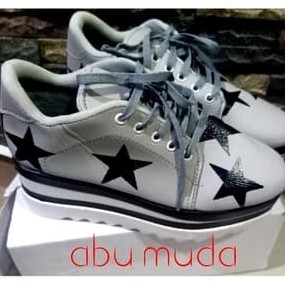 Sepatu Halfboots Bintang Abu Muda 2