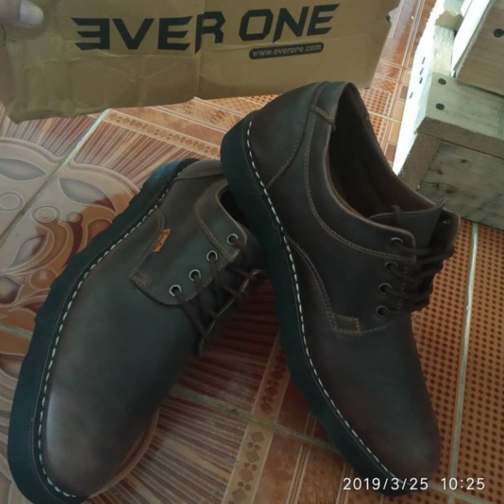 Sepatu Kets Casual Coklat 