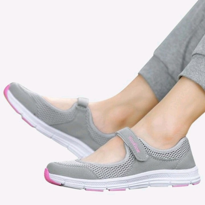 Sepatu Kets Fashion Grey