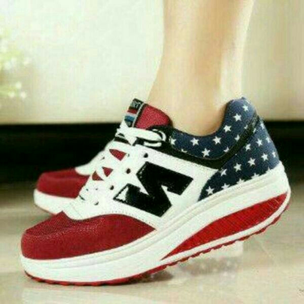 Sepatu Kets N Bintang