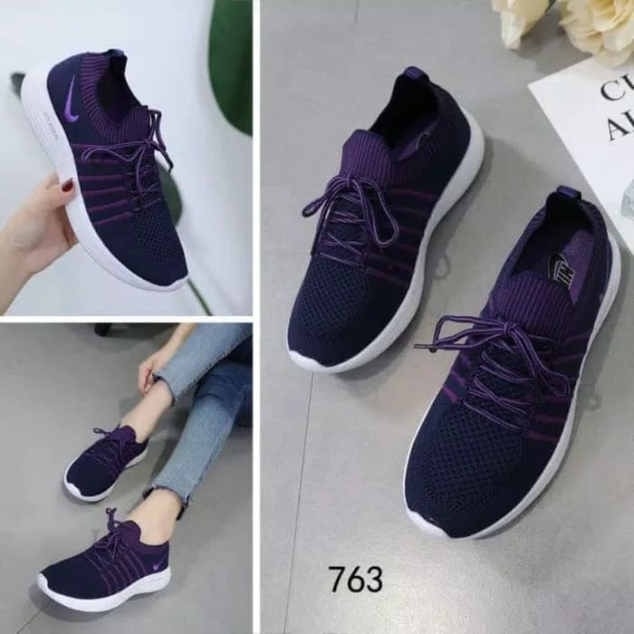 Sepatu Kets Nike Tali Ungu