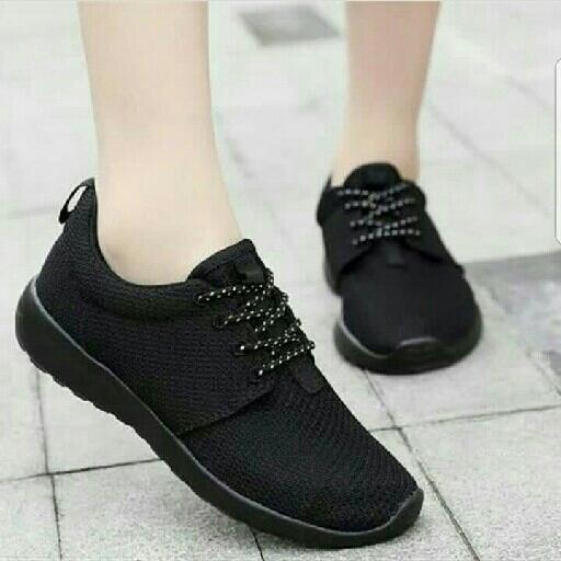 Sepatu Polos Tali Lokal