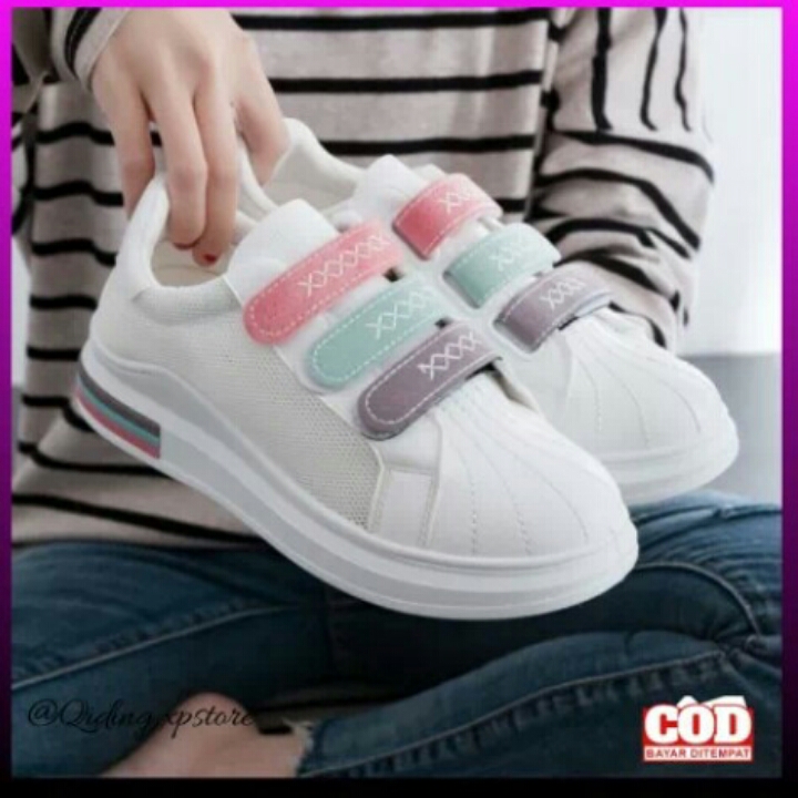 Sepatu SNEAKERS Cewe Import  3