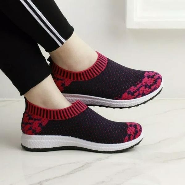 Sepatu Slip On MJ7 Merah