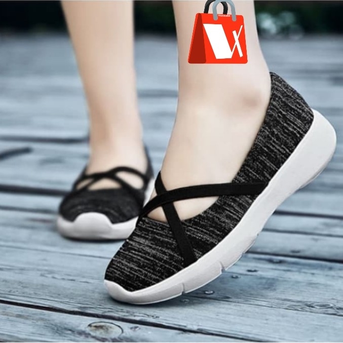 Sepatu Slip On Silang AL03 - Hitam