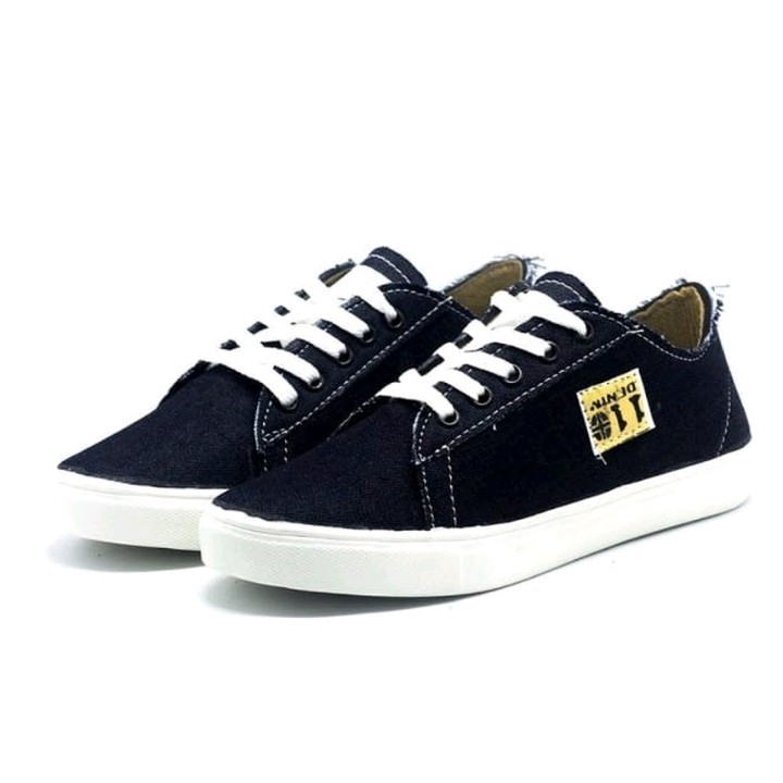 Sepatu Sneakers Denim 011 Hitam