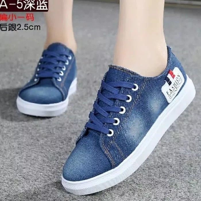 Sepatu Sneakers Fashion Denim JM27