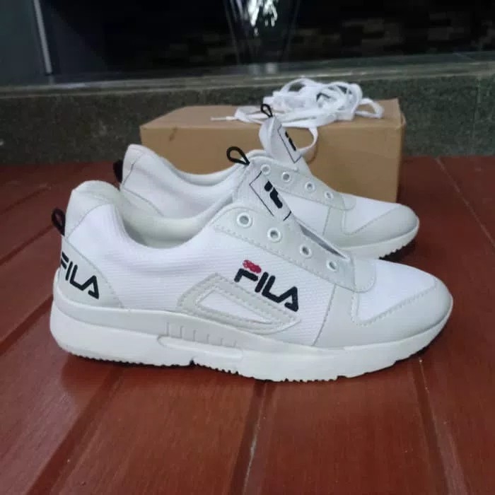 Sepatu Sneakers Fila Geby Hitam 3