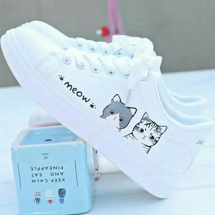 Sepatu Sneakers Wanita Meow