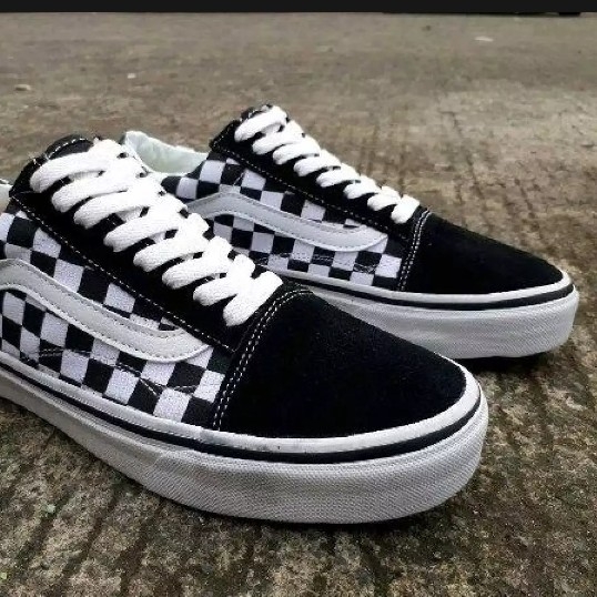 Sepatu Vans Old-School 3